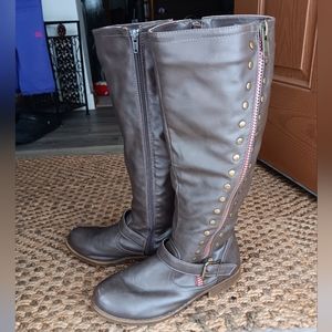 Chocolate brown boots